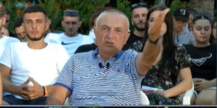 Ilir Meta flet nga pushimet në Jalë: Nuk më interesojnë hetimet e SPAK