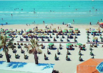 Sezoni turistik në Shqipëri/ Vetëm Durrësi me zënie të kapaciteteve hoteliere mbi 90%, më dobët bregdeti i Himarës