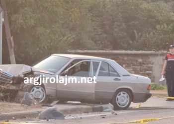 Aksident pranë rrugës Kardhiq-Delvinë, 4 të plagosur në spitalin e Gjirokastrës (FOTO)