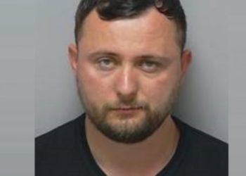 “I vogël dhe me sy blu”, ja pse e kërkon me ngulm policia britanike të riun shqiptar