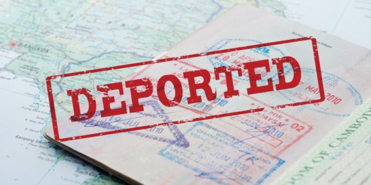 10 vjet në Angli, por shqiptarin po e dëbojnë: Po na trajtojnë si kafshë