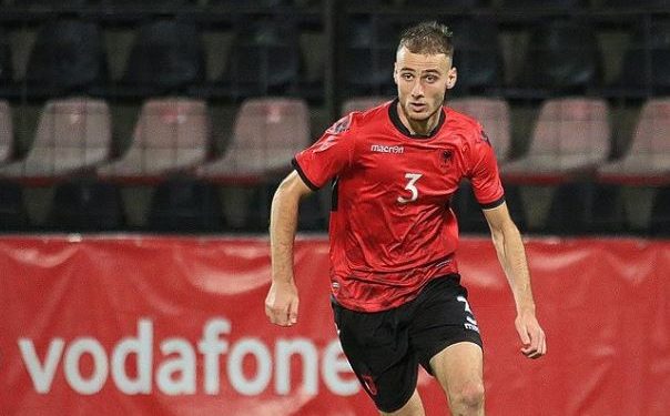 Nga Athina në Moskë, futbollisti i Kombëtares shqiptare pranë zyrtarizimit te klubi rus