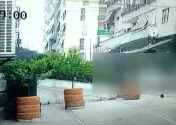 Çudira shqiptare/ I theu këmbët policit për një gjobë makine, prokuroria liron nga akuzat qytetarin: Ishte i nervozuar!