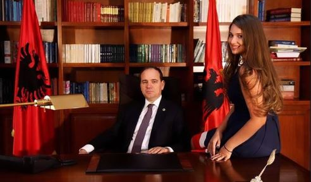 Vajza e Bujar Nishanit postim prekës për të atin e ndjerë në ditën e tij të lindjes: Më mungon shumë