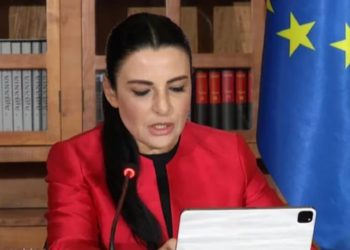 LISTA/ Balluku tregon pajisjet shtëpiake që harxhojnë 800 kWh, çfarë ndodh nëse kemi diçka shtesë?