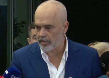 Ndërtimet pa leje, Rama: Unë s’jam polic. Më gjeni një biznesmen të thotë që më ka dhënë një qindarkë