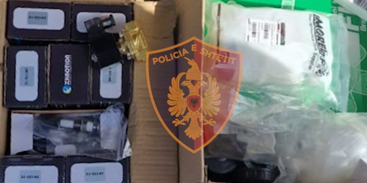 kontrabande, kakavije, policia, mall