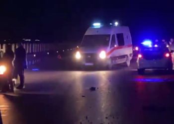 Aksidenti në Gjirokastër, vajza nga Tepelena transportohet me urgjencë drejt Tiranës