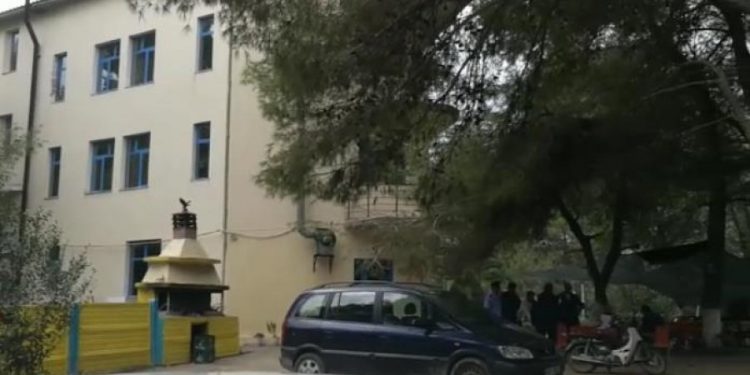 Sapo ishte ndarë nga gruaja, gjendet i djegur pronari i një hoteli (Emri)