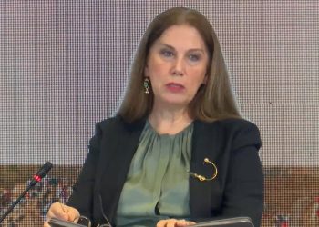 Kumbaro bën bilancin e mjedisit dhe u kujton gjobat kryebashkiakëve “zhulsa”: Promovojmë riciklimin dhe kompostimin