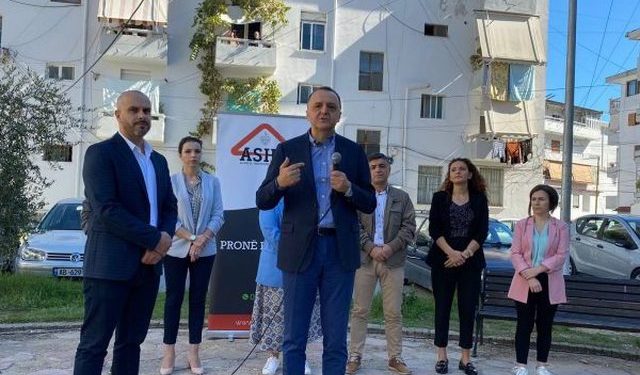 Përfundon regjistrimi fillestar i pronave në Gjirokastër, Artan Lame jep certifikatat e pronësisë (VIDEO)