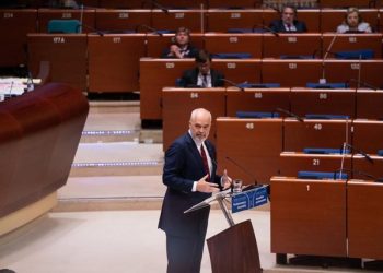 1 orë për të vërtetën, pas 11 vjetësh padrejtësi – Fjalimi që s’do harrohet i Edi Ramës në Këshillin e Evropës