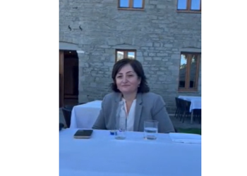 Rama vë në siklet kryetaren e Përmetit: Thashë se do thoje e kuptoj si rikandidim… (VIDEO)