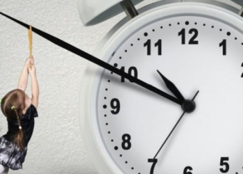 Ja si ndryshon ora të dielën