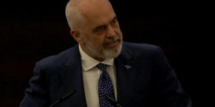 Rama: Gjyshja ime nuk shkoi në universitet, por ishte më e mençur se gjithë shkencëtarët në Shqipëri!