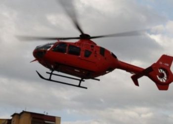 E rëndë në Sarandë/ Vajza 11-vjeçare bie nga kati i katërt, dërgohet me urgjencë drejt Tiranës