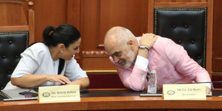 Nga 1 nëntori nis çmimi i rritur i energjisë për mbi 800 kw/orë