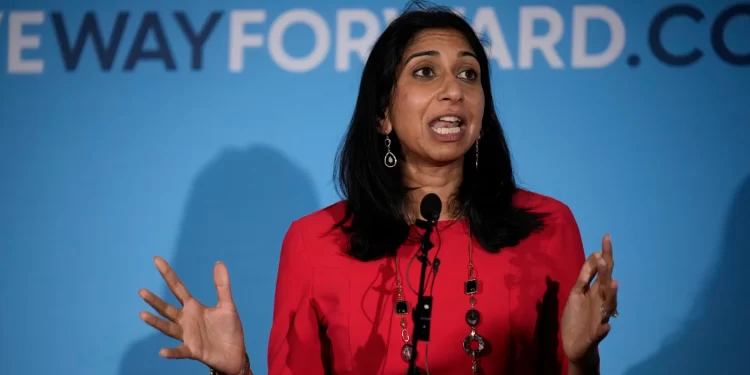 “Do zhvendoseni në Ruandë ose do ktheheni në shtëpi”, Britania paralajmëron emigrantët e paligjshëm