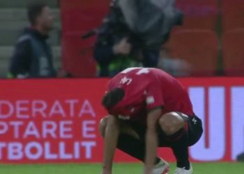 Kombëtarja dhe historia me vazon që mban erë të keqe ..!