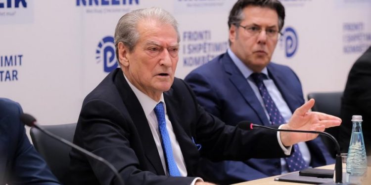 Berisha: Po punojmë për organizimin e revoltave të fuqishme paqësore