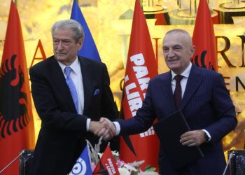 Berisha e Meta firmosin marrëveshjen: Bashkë në zgjedhjet lokale të 14 majit