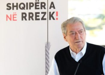 Berisha: Kur të vij në pushtet do rikthejmë institucionet në Gjirokastër