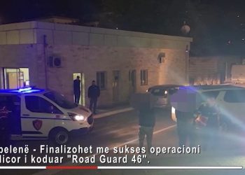 5 klandestinë në makinë dhe 1400 euro, arrestohet në rrugën Tepelenë-Memaliaj 52-vjeçari (VIDEO)