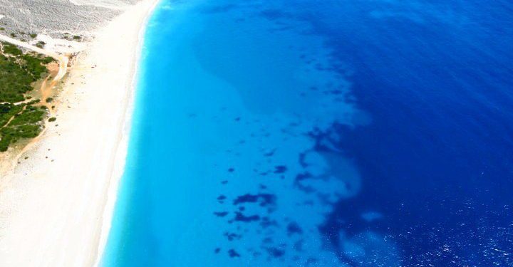 InsideStory/ 13 mijë hektarë tokë shtetërore në bregdet iu hoq statusi Zonë e Mbrojtur (VIDEO)