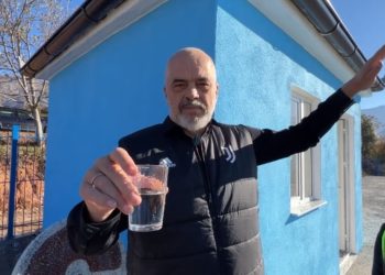 Rama: Të rrojë PS, se ajo solli ujin këtu! Pa ne, gjithçka bëhet fushë (VIDEO)