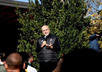 “Shqiptarët po vdesin për bukë”, Rama: Mos dëgjoni hienat, po punojmë që Shqipëria të ketë ujë 24 orë