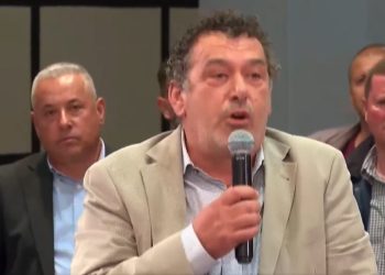 Demokrati nga Gjirokastra ankohet te Berisha: Ne s’kemi as pushkë druri, si do vijmë në pushtet, me ç’a do luftojmë