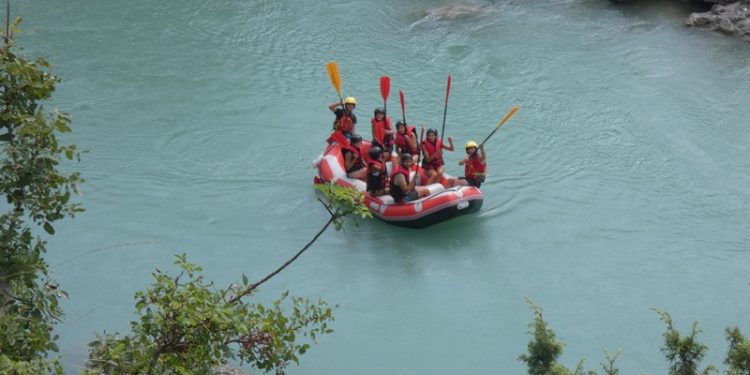 Turizmi në Përmet/Shifra të krahasueshme me vitin 2019, operatorët lokalë: Të vijojë edhe në dimër