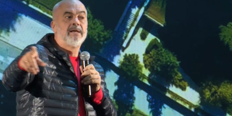 Rama në Përmet: Jemi në të gdhirë të një dite të re. Ka akoma shumë për të bërë