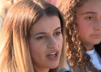 Studentja në Gjirokastër pyet Ramën: Ku të punoj unë në ëmbëltore, na kërkojnë eksperiencë kudo. Të rinjtë po ikin nga Shqipëria