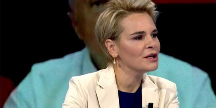 Monika Kryemadhi: Bukurinë e kam gjenetike, kur më doli narkoza pas operacionit në Vjenë m’u shfaq Sali Berisha