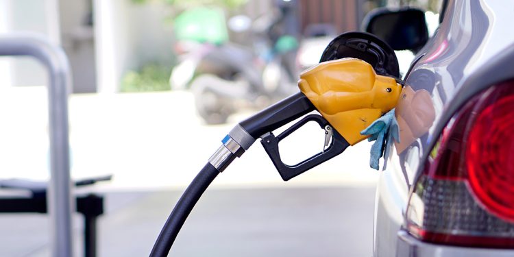 Shkon me 200 lekë çmimi i naftës në Shqipëri