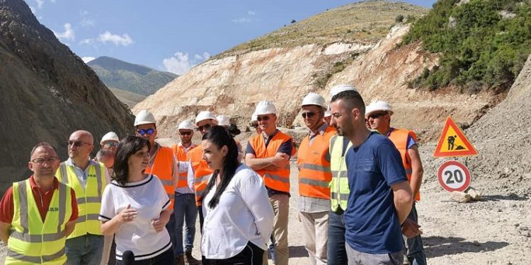 Tenderi për tunelin e rrugës Kardhiq-Delvinë, si përfundoi në SPAK ish-drejtoresha e ARRSH