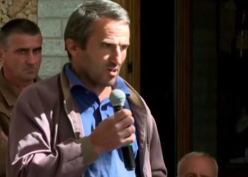 Berishës i kërkojnë në Libohovë të ndahet nga Ilir Meta: Shumicën e drejtorive në Gjirokastër i merrte LSI-ja, ne u katandisëm kokoshi një thelë