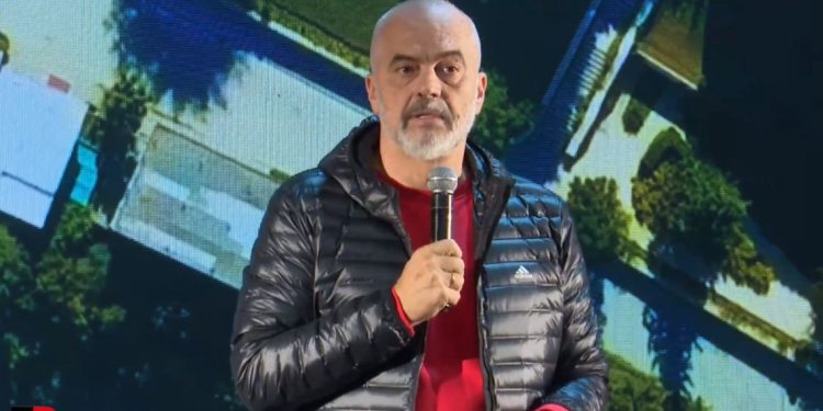 Rama thirrje nga Përmeti: Mos ikni në Angli, lekët që i jepni trafikantëve investojini në Shqipëri