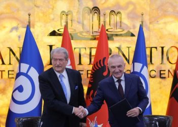 Mbani përgjegjësi nëse mundeni nga Rama? Berisha: Me mua vetëm fitore. Meta: Bashkë kemi fituar dhe me kandidat Bashën