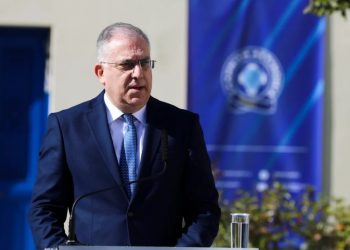 Ministri i Brendshëm grek i telefonon Çuçit: Kapni përdhunuesin shqiptar që fshihet në Vlorë