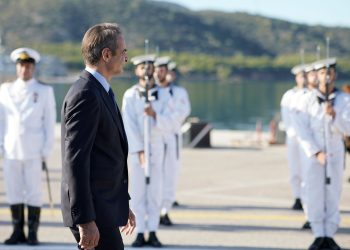 Mitsotakis për herë të parë në Shqipëri, takime në Dropull, Finiq e Himarë