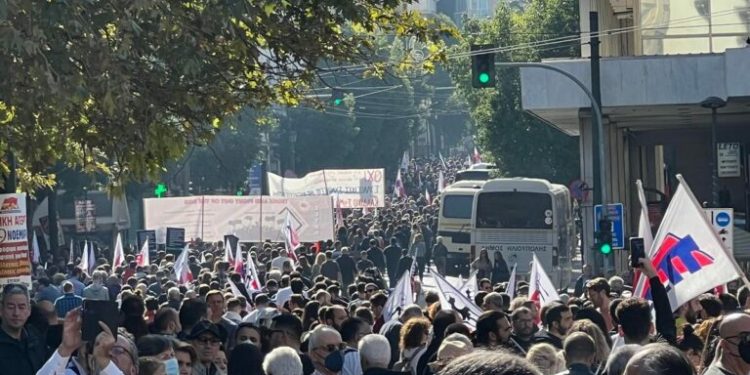 Greqia ngrihet kundër shtrenjtësisë, grevë e përgjithshme për t’i kërkuar qeverisë ndërhyrje