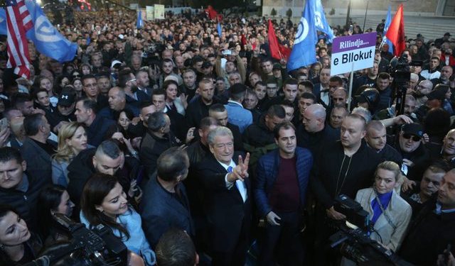 Berisha thirrje shteteve anëtare të BE, SHBA dhe NATO-s: Ndërprisni fondet për Shqipërinë