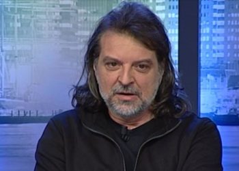 Redon Makashi: Të dëgjosh këta këngëtarët e sotëm të këndojnë live, mban barkun me dorë nga të qeshurat