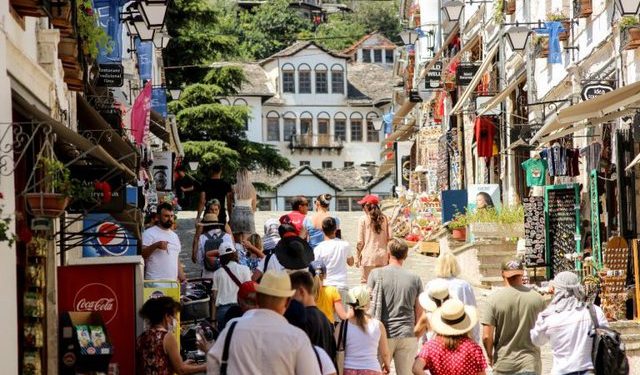 Organizata Botërore e Turizmit: Shqipëria e para në botë për rritjen e fluksit të turistëve!
