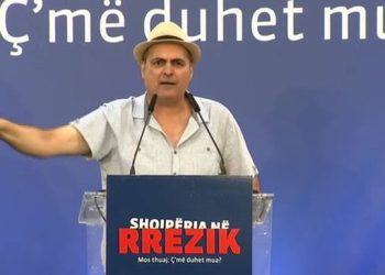 Altin Goxhaj në protestën e Berishës: Zoti të bekoftë Doktor, për të, për të do të luftojmë ne