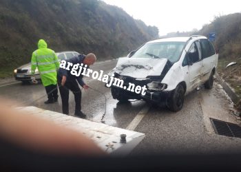 Aksident në Tepelenë, dy të plagosur
