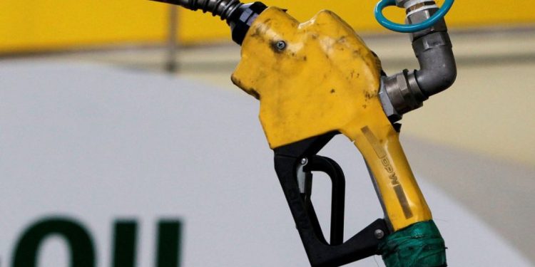 Bordi mblidhet sërish, rrit çmimin e benzinës
