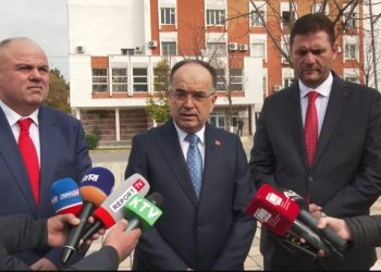 Largimi masiv, Presidenti kërkon konsullatë angleze në Kukës